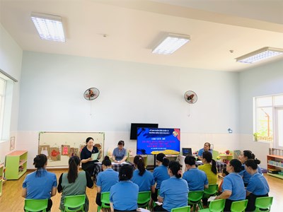 Chuyên đề Âm nhạc và Chuyên đề Tạo hình - Lứa tuổi: Nhà trẻ