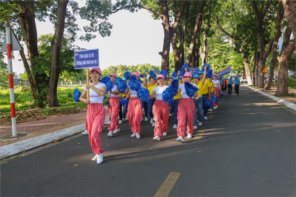 Đi bộ đồng hanh năm 2024
