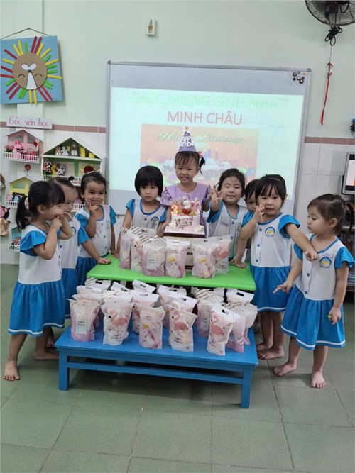 Chúc mừng sinh nhật bé Minh Châu