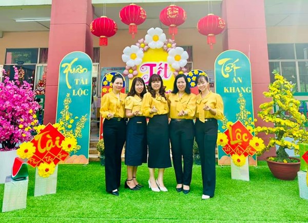 Môi trường mừng xuân năm giáp thìn