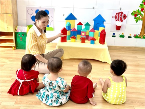 Xếp chồng 2-3 khối