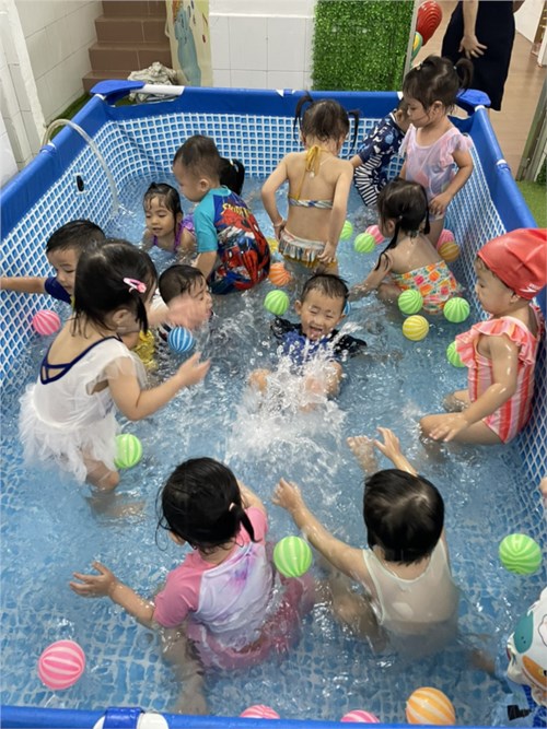 Hoạt động với nước