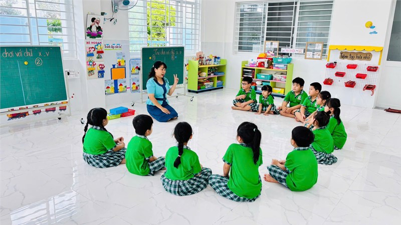 Giờ học lqcv  trò chơi chữ viết x-v 