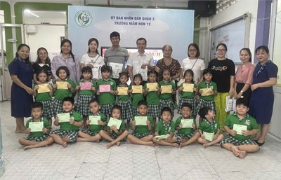 Chào mừng ngày nhà giáo việt nam 20/11
 phụ huynh trải nghiệm một ngày làm giáo viên mầm non 