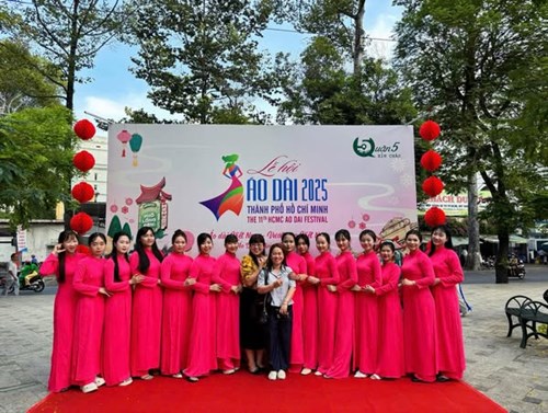 Trường Mầm non 12 tham gia lễ hội áo dài thành phố Hồ Chí Minh 2025