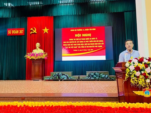Hội nghị thông tin thời sự trong nước và quốc tế tháng 7/2024 do đảng ủy phường 12 tổ chức