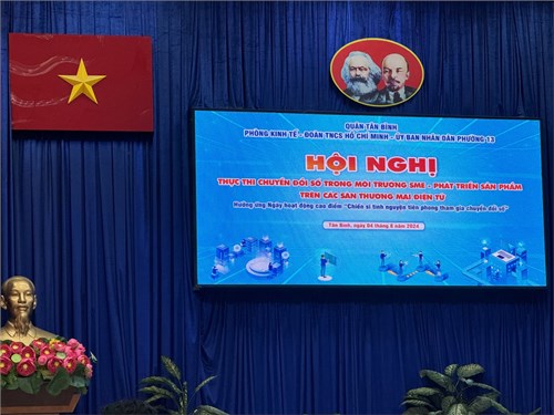Ngày cao điểm “Chiến sĩ tình nguyện tiên phong tham gia chuyển đổi số”