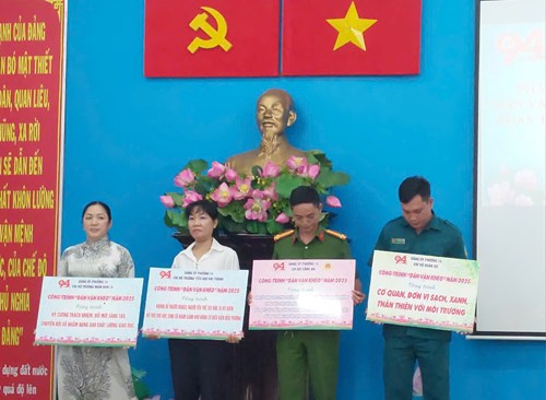 Tuyên dương điển hình  Dân vận khéo  nhân kỷ niệm 94 năm ngày truyền thống công tác dân vận của Đảng (15/10/1930 - 15/10/2024)