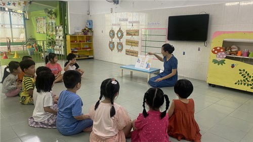 Tạo hình : Sử dụng kỹ năng cắt để tạo ra sản phẩm