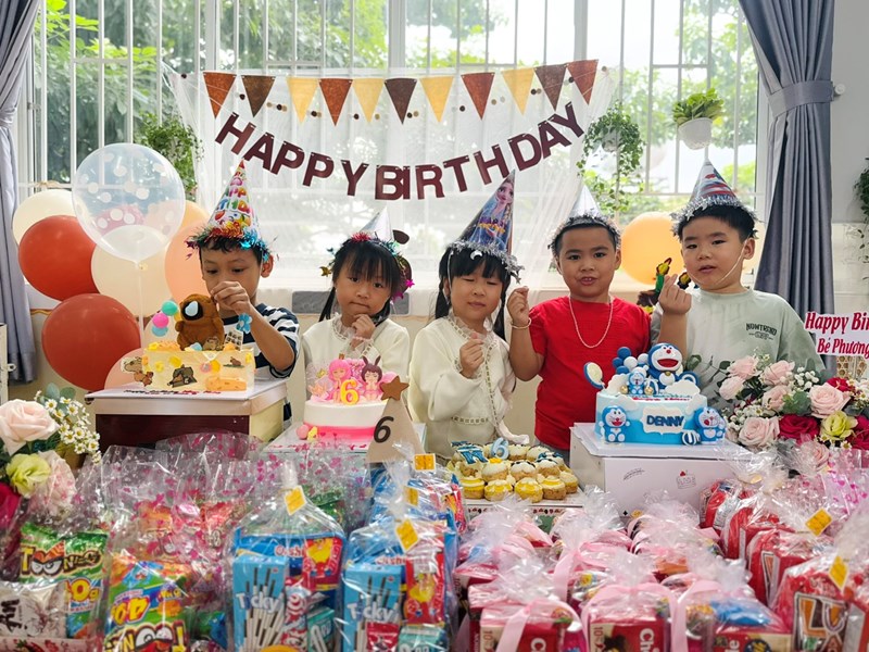 Lớp Lá 3 tổ chức Sinh nhật các bạn có trong tháng 01