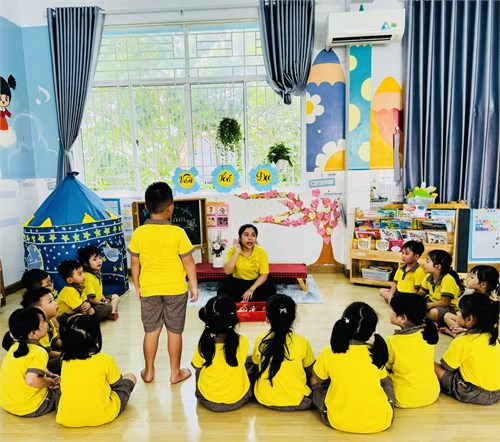 Hoạt động trải nghiệm   Bé làm hoa khô 