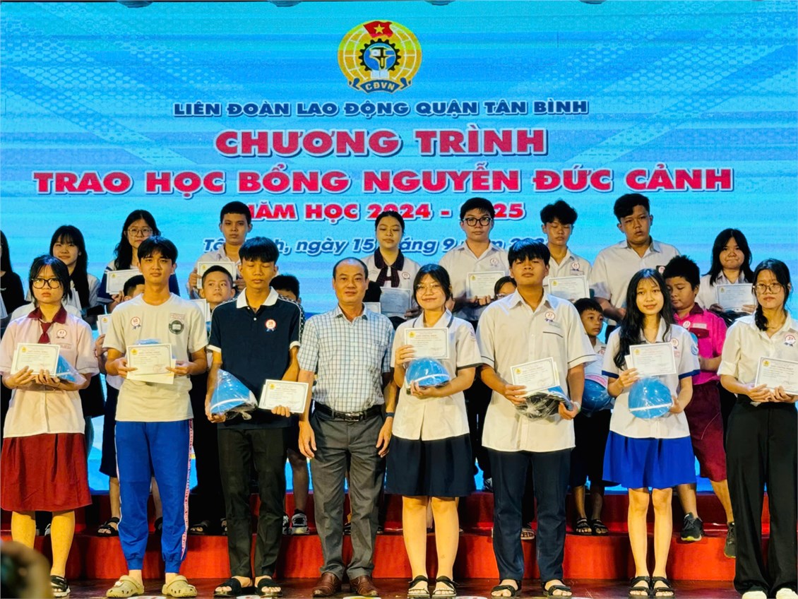 Công đoàn cơ sở trường Mầm non 14 tham dự chương trình học bổng Nguyễn Đức Cảnh năm học 2024 – 2025