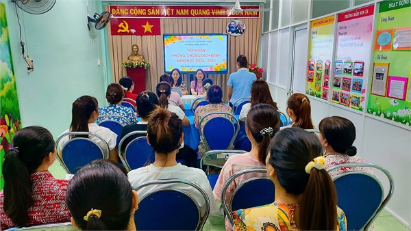Tập huấn phòng, chống dịch bệnh năm học 2024 - 2025