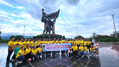 Chi bộ trường Mầm non 15 tổ chức về nguồn tại khu di tích lịch sử Chiến Thắng Điện Biên Phủ: Bảo tàng lịch sử Điện Biên Phủ, Viếng Nghĩa trang liệt sỹ A1, đồi A1, Tượng đài chiến thắng Điện Biên Phủ, Hầm De Castries