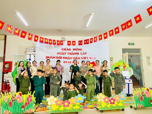 Trường MN 1: Các bé lớp Lá tham gia văn nghệ nhân dịp kỷ niệm 80 năm ngày thành lập Quân Đội Nhân Dân Việt Nam 22/12/1944 - 22/12/2024.