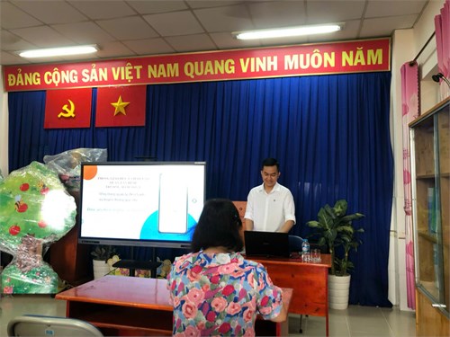 Trường MN1: Tập huấn Enetviet cho CB-GV-CNV.