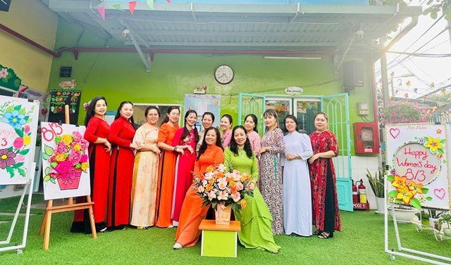 Công đoàn cơ sở Mầm non 28 tổ chức sinh hoạt Ngày Quốc tế Phụ nữ 8/3