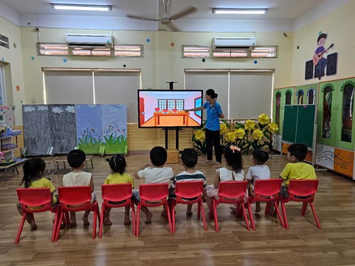 Giờ học của bé tại phòng chức năng