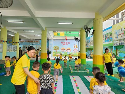 Ngày hội vận động của bé