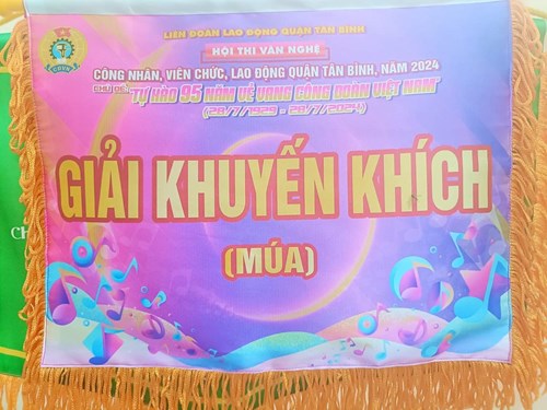 CĐCS trường Mầm non 3 tham gia hội thi văn nghệ chủ đề  Tự hào 95 năm vẻ vang Công đoàn Việt Nam  đạt giải Khuyến khích với tiết mục múa  Thương ca tiếng Việt .