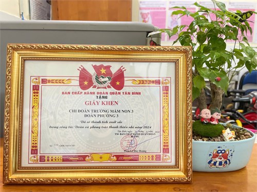 Chi đoàn trường mầm non 3 đạt thành tích xuất sắc trong công tác đoàn và phong trào thanh thiếu nhi năm 2024 do ban chấp hành đoàn quận tân bình tặng giấy khen