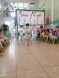 Vận động Đi theo hướng thẳng