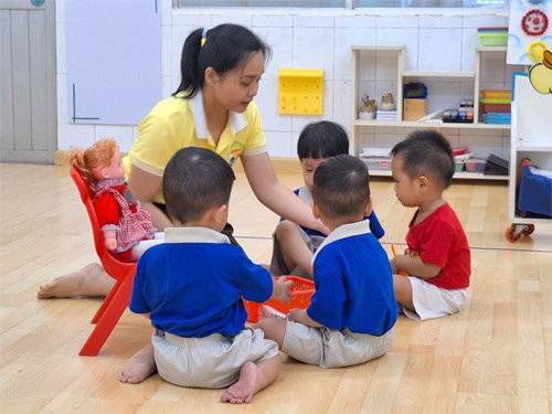 Nhận biết phân biệt  Cái chén, cái muỗng 