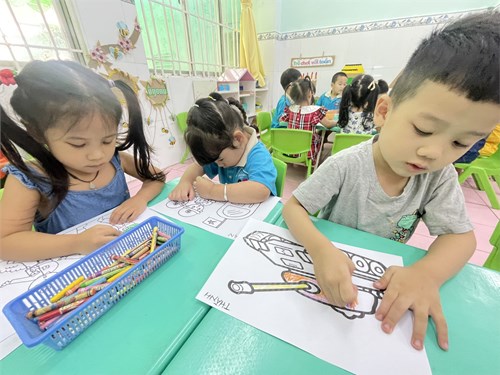 Hoạt động  Chào mừng ngày 30-4 và 1/5 