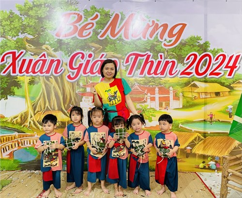 Các bé lớp Mầm 3 tham gia ngày hội Làng quê Bắc bộ