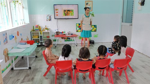 Các bé học nhận biết tập nói con cá