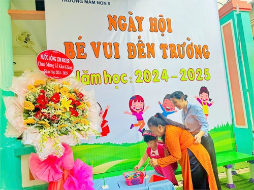 Trường Mầm non 5 - Tổ chức ngày hội Bé Vui đến trường