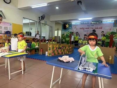 Hội thi  Bé tài năng .
