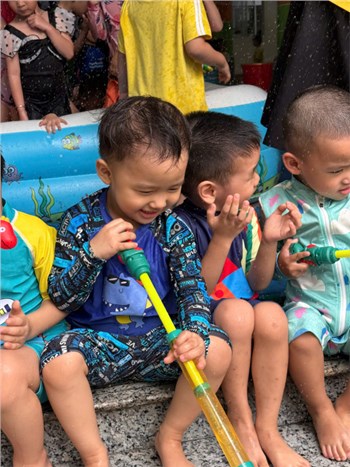Lễ hội nước thật vui!