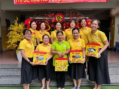 Chăm lo Tết Nguyên Đán cho công đoàn viên.
