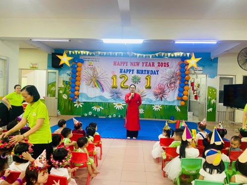 Chương trình sinh nhật bé yêu kết hợp mừng năm mới của các bé pooh 1