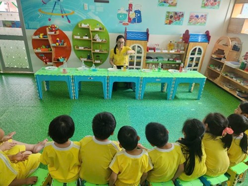 Các bé pooh 1 khám phá đường dẫn nước