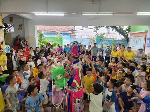 Sinh nhật tháng 2 của các bé lớp pooh 1