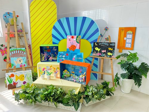 Pooh 2 - cùng bé làm mô hình đại dương từ kĩ năng cắt gấp đối xứng nhé