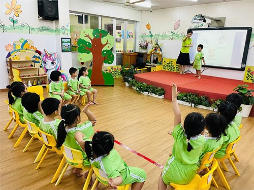 Pooh 2 - giờ học làm quen chữ viết   l, m  