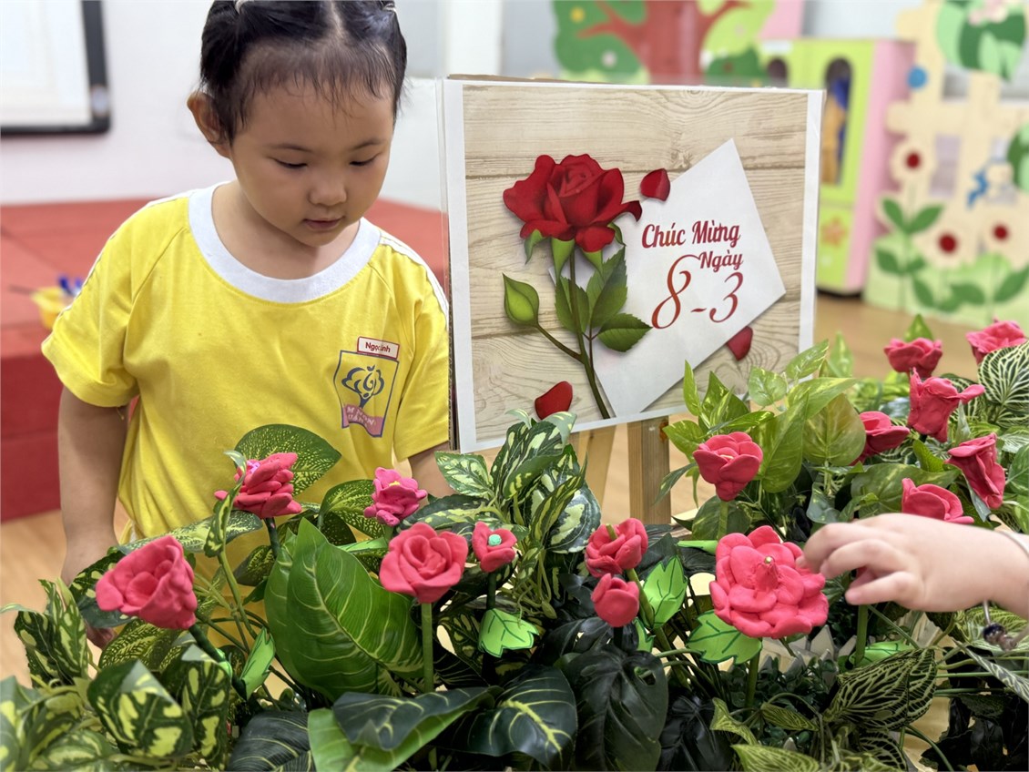 Pooh 2 - giờ học tình cảm xã hội   tìm hiểu về ngày 8/3  