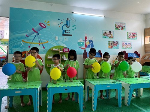 Pooh 2 - vui cùng khám phá   thí nghiệm nâng ly bằng bóng  
