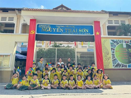 Pooh 2 - tham quan trường tiểu học nguyễn thái sơn