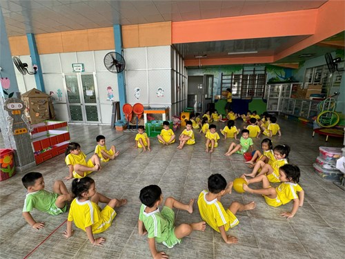 Pooh 2 - tham gia trò chơi vận động và vui chơi ngoài trời
