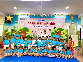 Hoạt động hội thi  Bé tìm hiểu giới tính  của các bé khối Chồi (Mẫu giáo 4-5 tuổi)