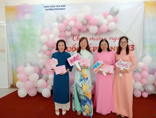Hưởng ứng phong trào thi đua “giỏi việc nước, đảm việc nhà” trong nữ cnvclđ được tổng liên đoàn lao động việt nam phát động từ năm 1989.