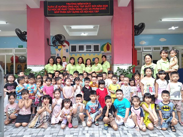 Trường Mầm non 8 Hưởng ứng tuần lễ học tập suốt đời năm 2024   Tự học để phát triển năng lực  và phẩm chất, góp phần xây dưng xã hội học tập