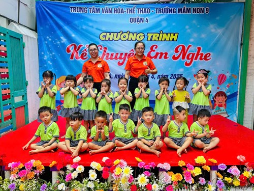 Hoạt động  Kể chuyện em nghe  Lớp Mầm 2