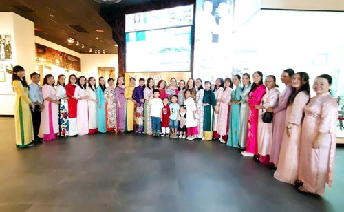 Mừng Ngày Quốc Tế Phụ Nữ 8-3