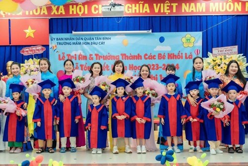 Lễ tri ân và trưởng thành của các bé khối lá trường mầm non bàu cát