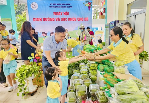 Trường Mầm non Bé Ngoan tổ chức ngày hội “Dinh dưỡng và Sức khỏe cho trẻ mầm non” năm 2024.